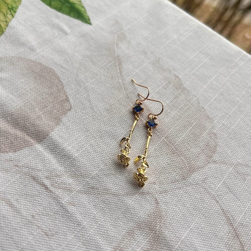 Novelty Sapphire Blue Topaz Rose Earrings, Spring Rose Casual Fun Gift Earrings - Picture 6 of 7